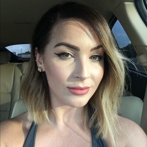 Meet your Posher, Kara